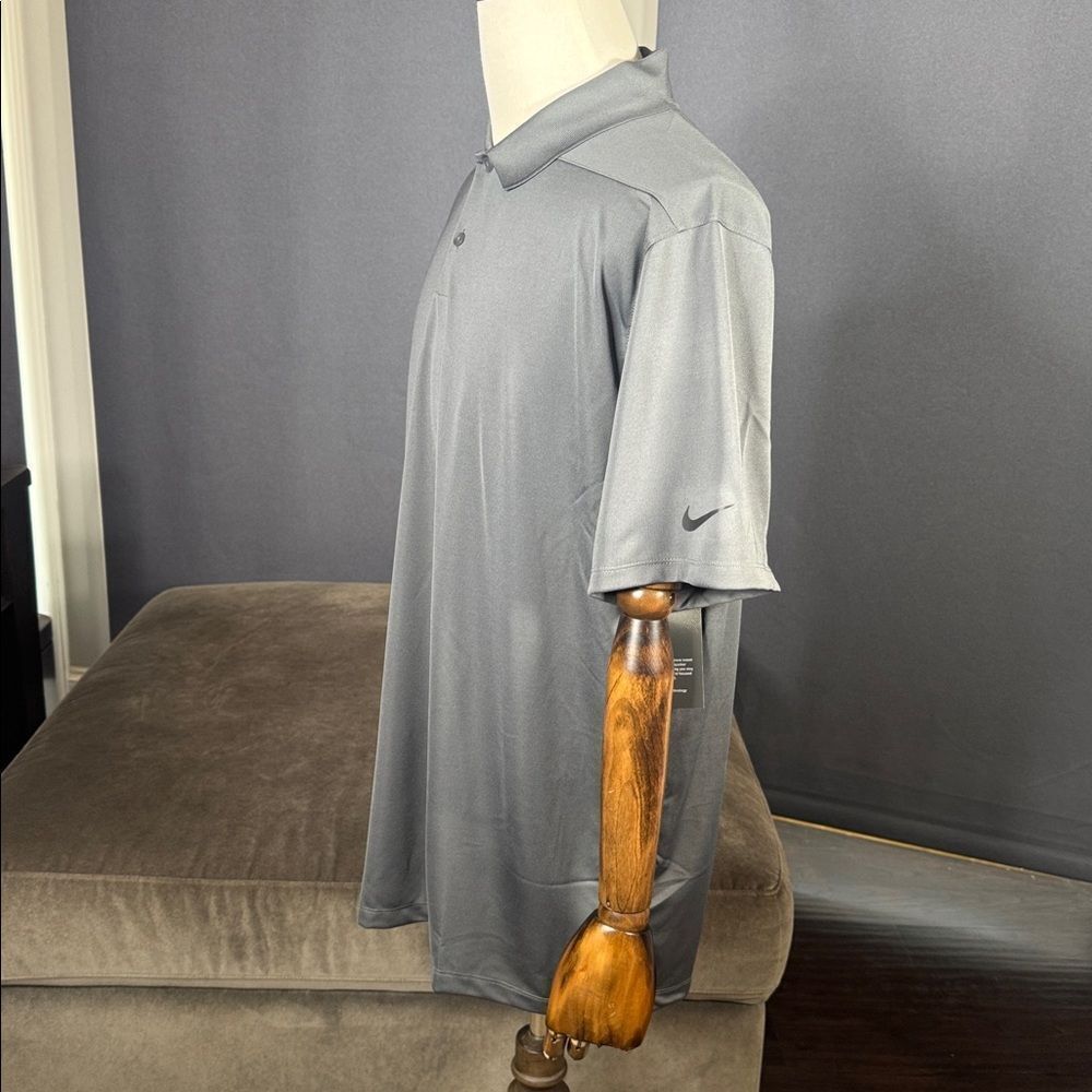 Nike Men’s Golf Polo Shirt Gray Short Sleeve Size XL Standard Fit 891881-021 NWT - Picture 2 of 13